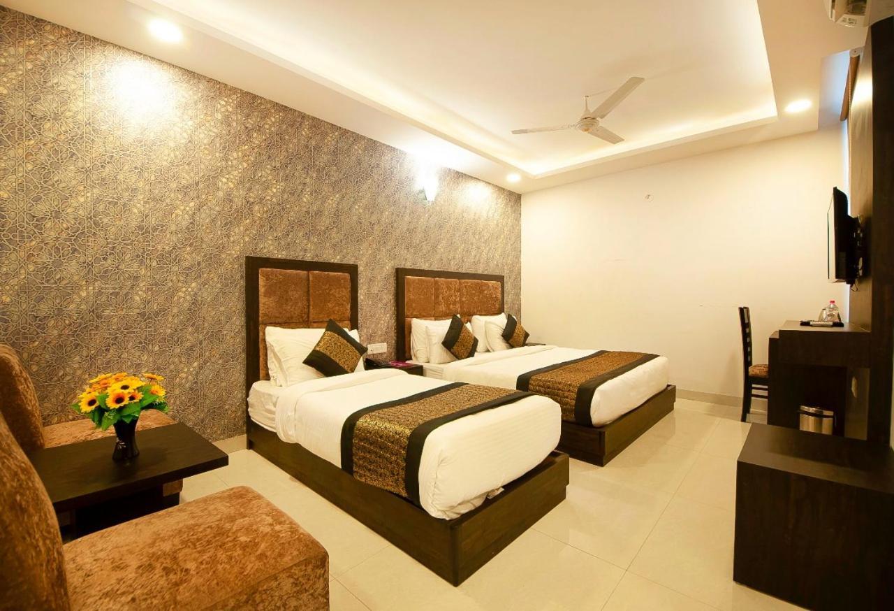Hotel Belwood Suites - Near New Delhi Airport Εξωτερικό φωτογραφία